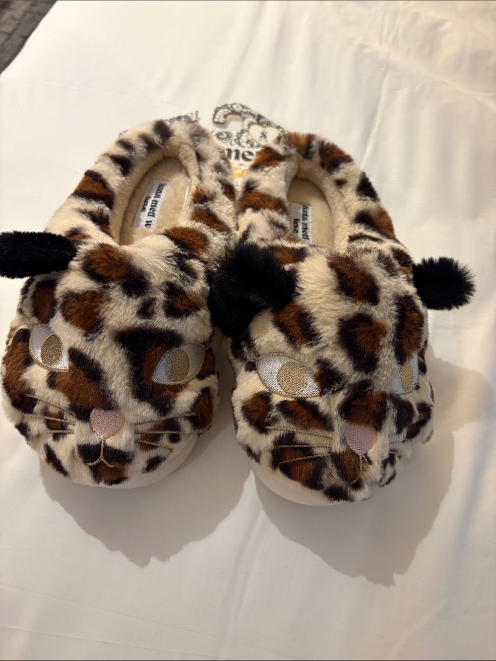 Leopard Faux-Fur Cat Slippers - Women's Cozy Animal Slip-Ons